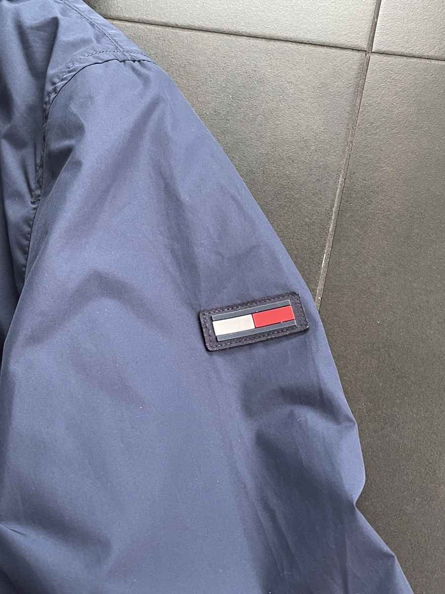 Tommy Hilfiger Giacche: Windbreaker Von Hilfiger – Nuovo (secondo la descrizione) da Aarau Rohr venduto da foodlover 7