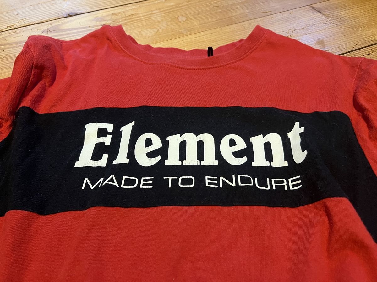 Element Pullover & Sweatshirts: Element Langarmshirt rot Grösse M, gebraucht  – Gebraucht aus Wohlenschwil von SmokyAnnie 1