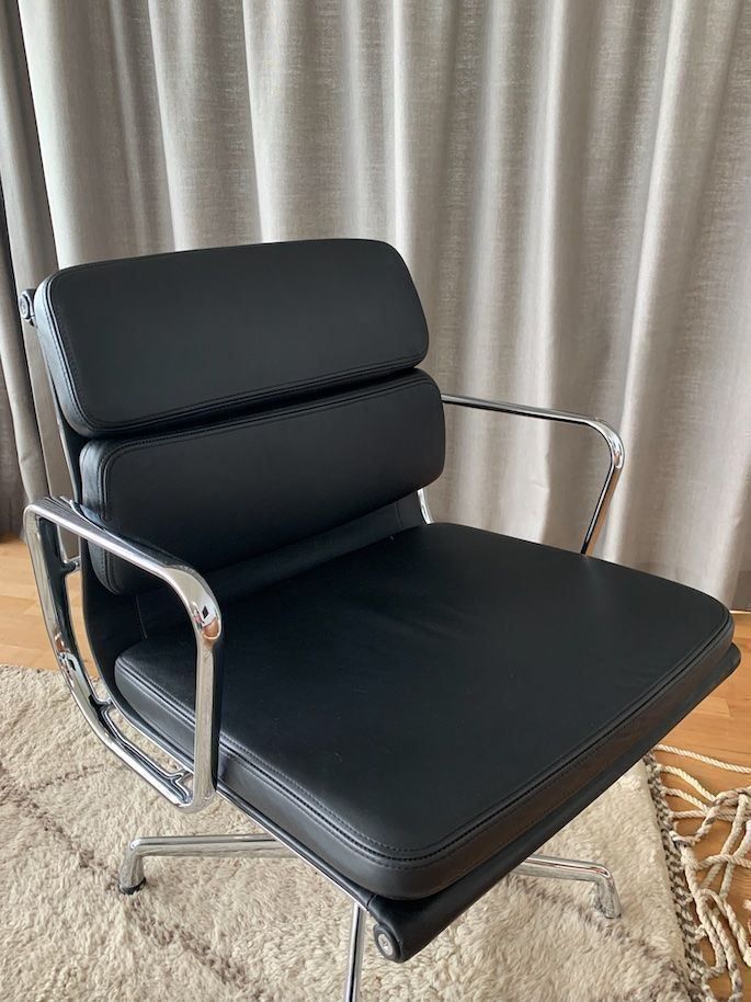 Vitra Poltrone: Vitra EA 208 Soft Pad Charles Eames – Usato da Bern venduto da Zmodern_VIN 4