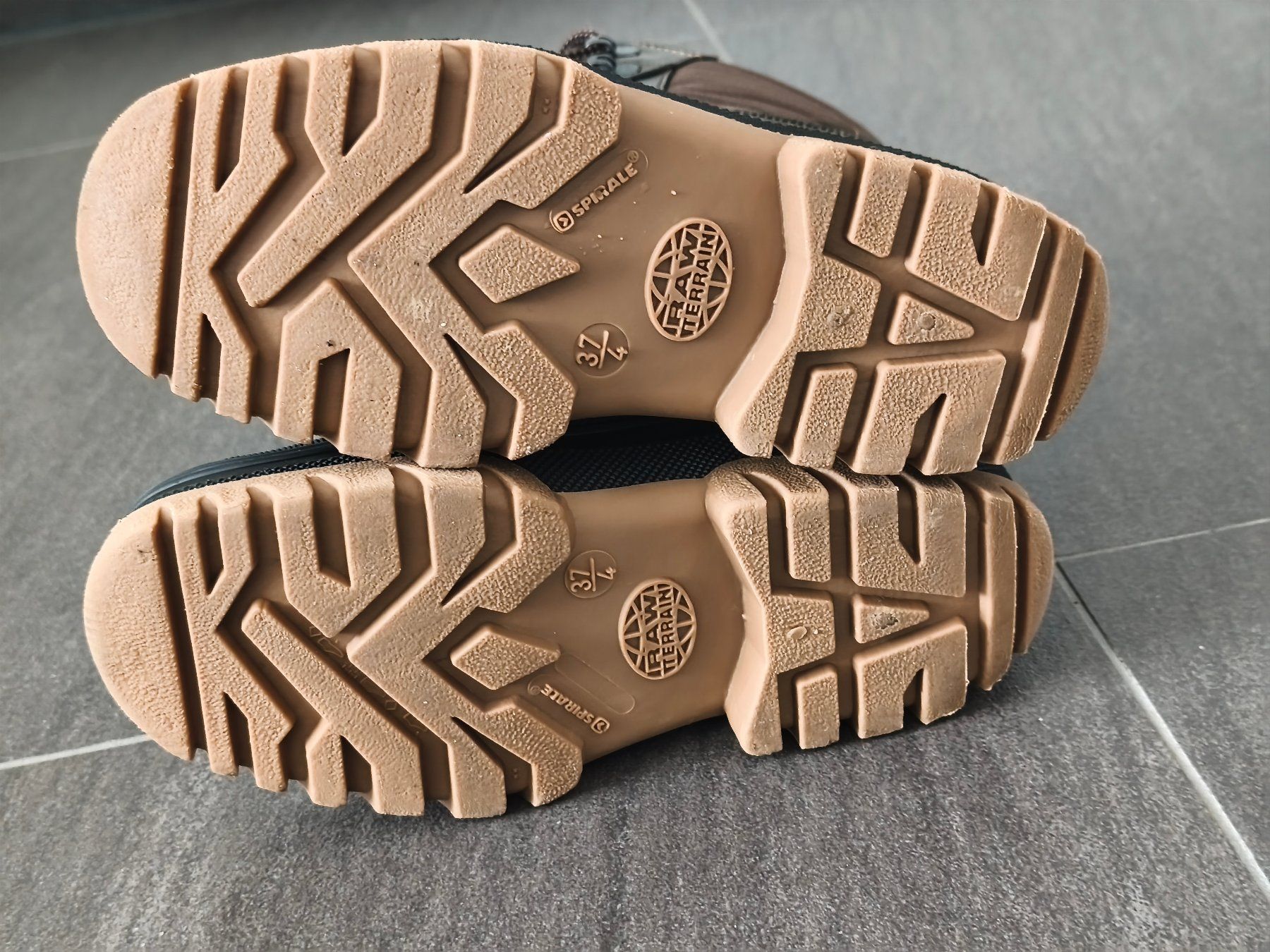 Spirale Scarpe per ragazzi: Winterschuhe Spirale - Grösse 37 – Usato da Jegenstorf venduto da Juchlistock 4