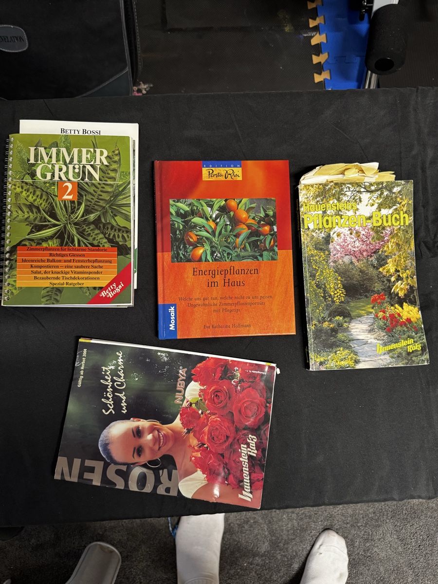 Libri: Gardening Books Bundle - Inspiration for Spring Planting – Usato da Seuzach venduto da kaufes8