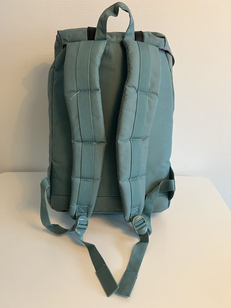 Herschel Zaini: Herschel Rucksack Top Zustand mit Laptopfach – Usato da Zürich venduto da Antonia_ZH 1