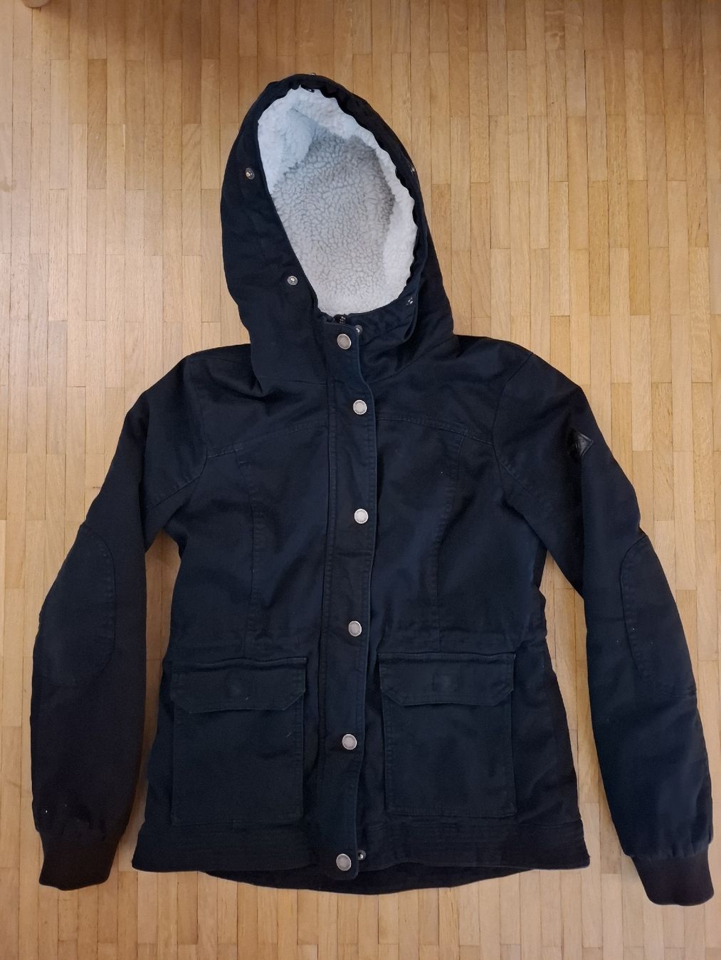 Hollister Jacken: veste Hollister taille M – Gebraucht aus Orbe von roxanny2021