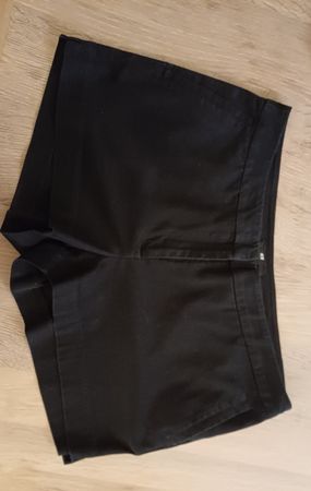Schwarze Shorts von H&M, Grösse 40, Top Zustand!