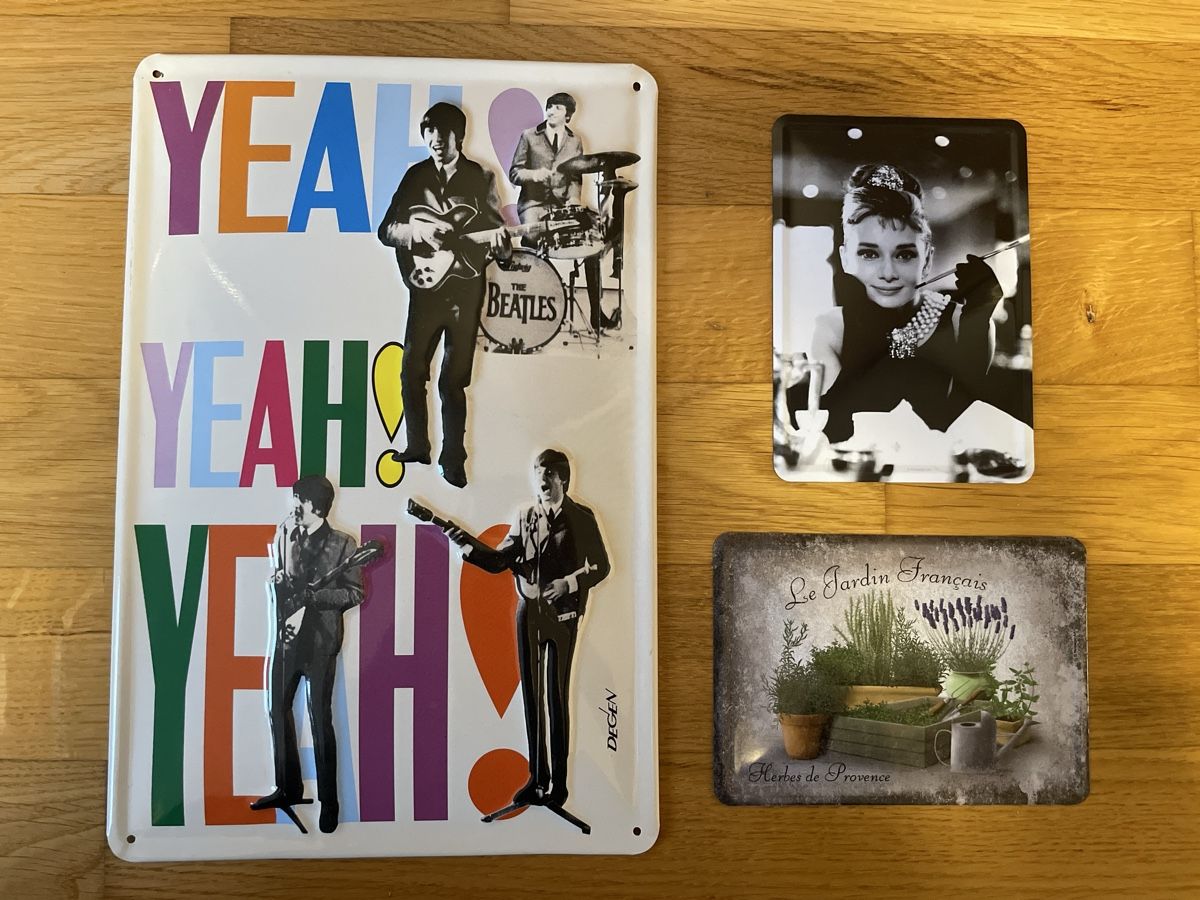 Insegne: 3 D Blechschilder Audrey Hepburn, Beatles, Kräuter – Usato da Sursee venduto da Steffi_2020