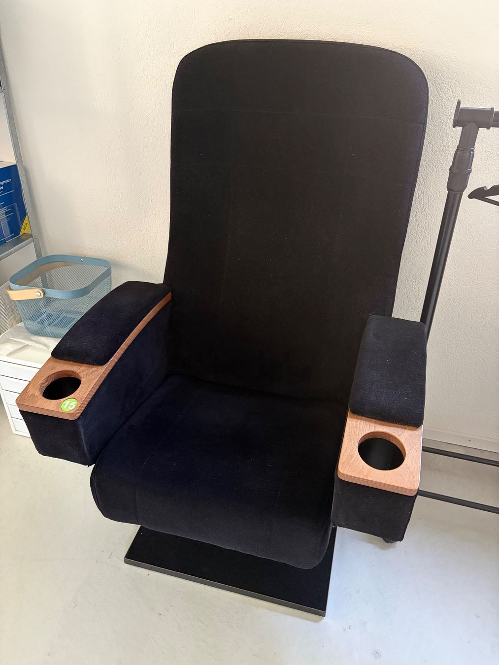 Stühle: Kinostuhl Blue Cinema – Gebraucht aus Bülach von sel_z6yp
