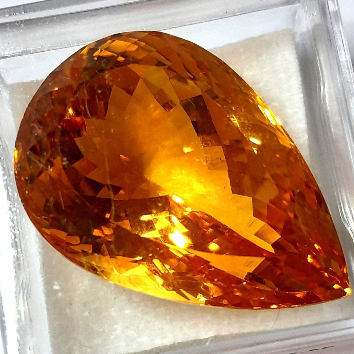 Edelsteine: Grande citrine 27.47 ct - Valeur 467.- Fr. – Neu (gemäss Beschreibung) aus Grimisuat von Valgem 1