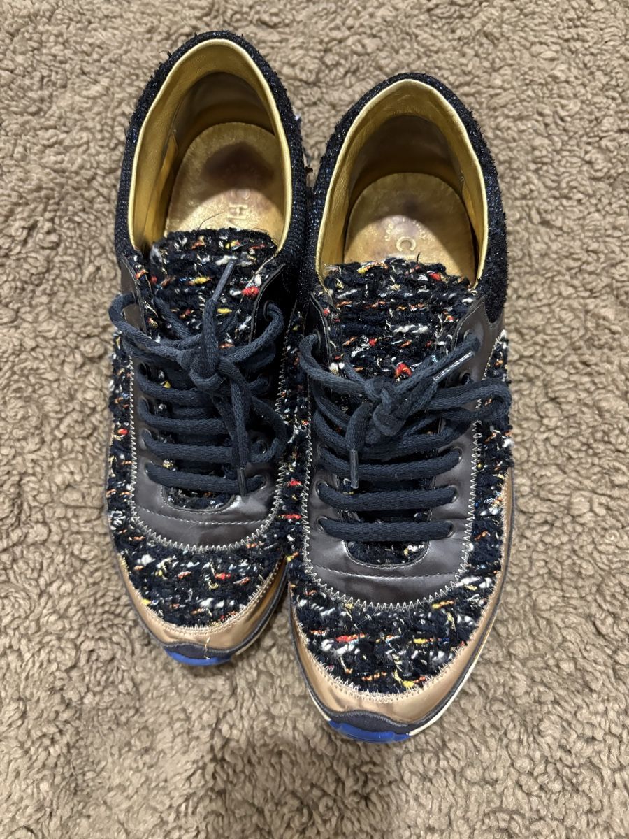 Chanel Scarpe da donna: Vintage Chanel Sneakers – Usato da Zürich venduto da LeaWahl 3