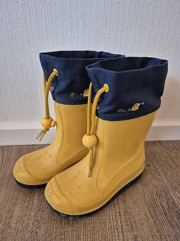 Scarpe per ragazzi: Gummistiefel Grösse 22 – Usato da Horw venduto da arco35