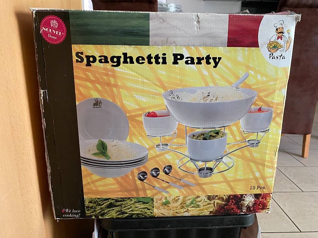 Set di piatti: Spaghettiset- vollständig- unversehrt – Usato da Reichenburg venduto da ica_k2jm
