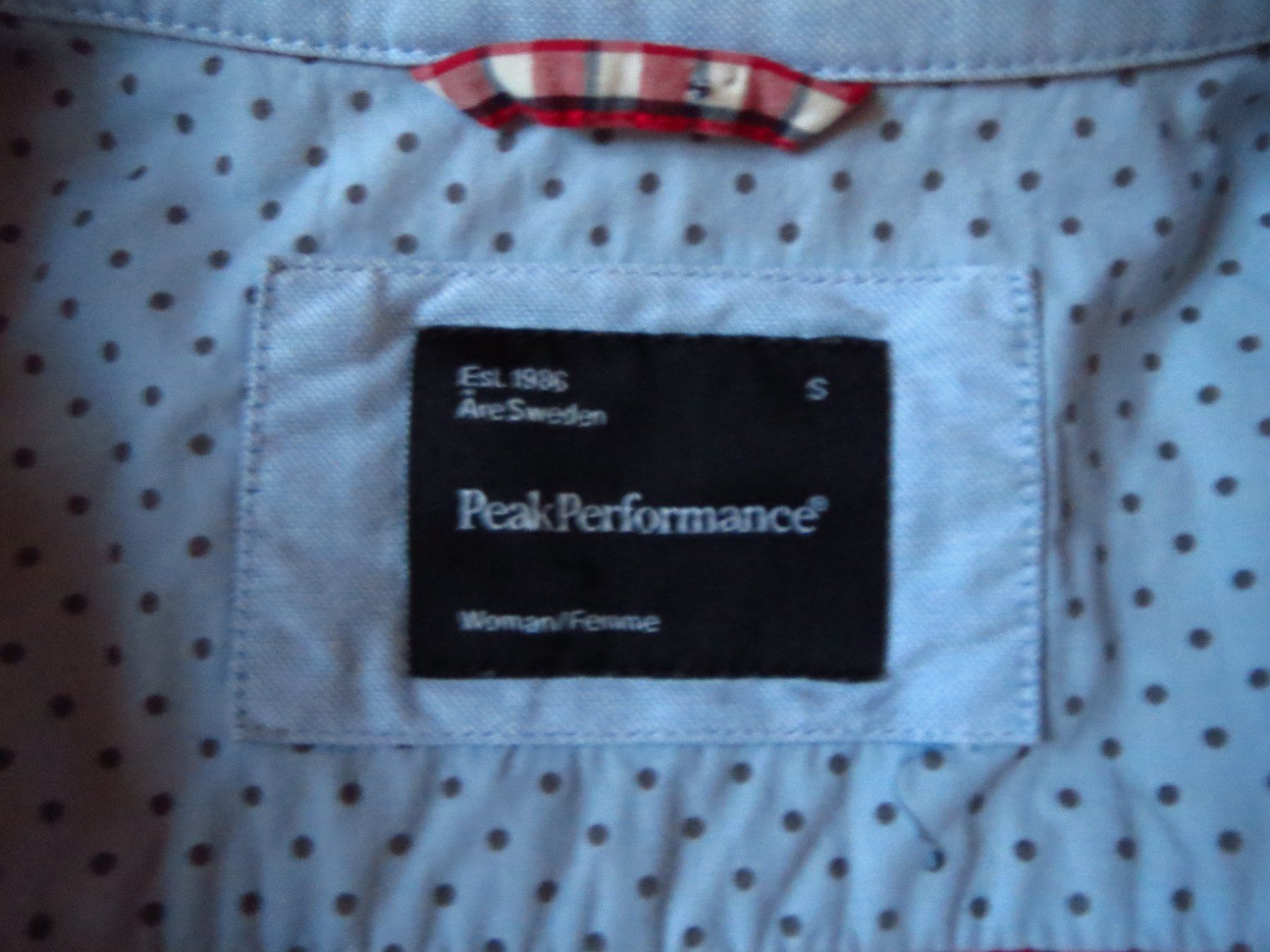 Peak Performance Camicette: NEUWERTIGE PEAK PERFORMANCE Damen Bluse Gr S – Usato da Kiental venduto da Anna8702 3