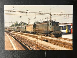 Foto SBB Ae 4/7 10923 mit Postzug in Effretikon – 15.8.1995