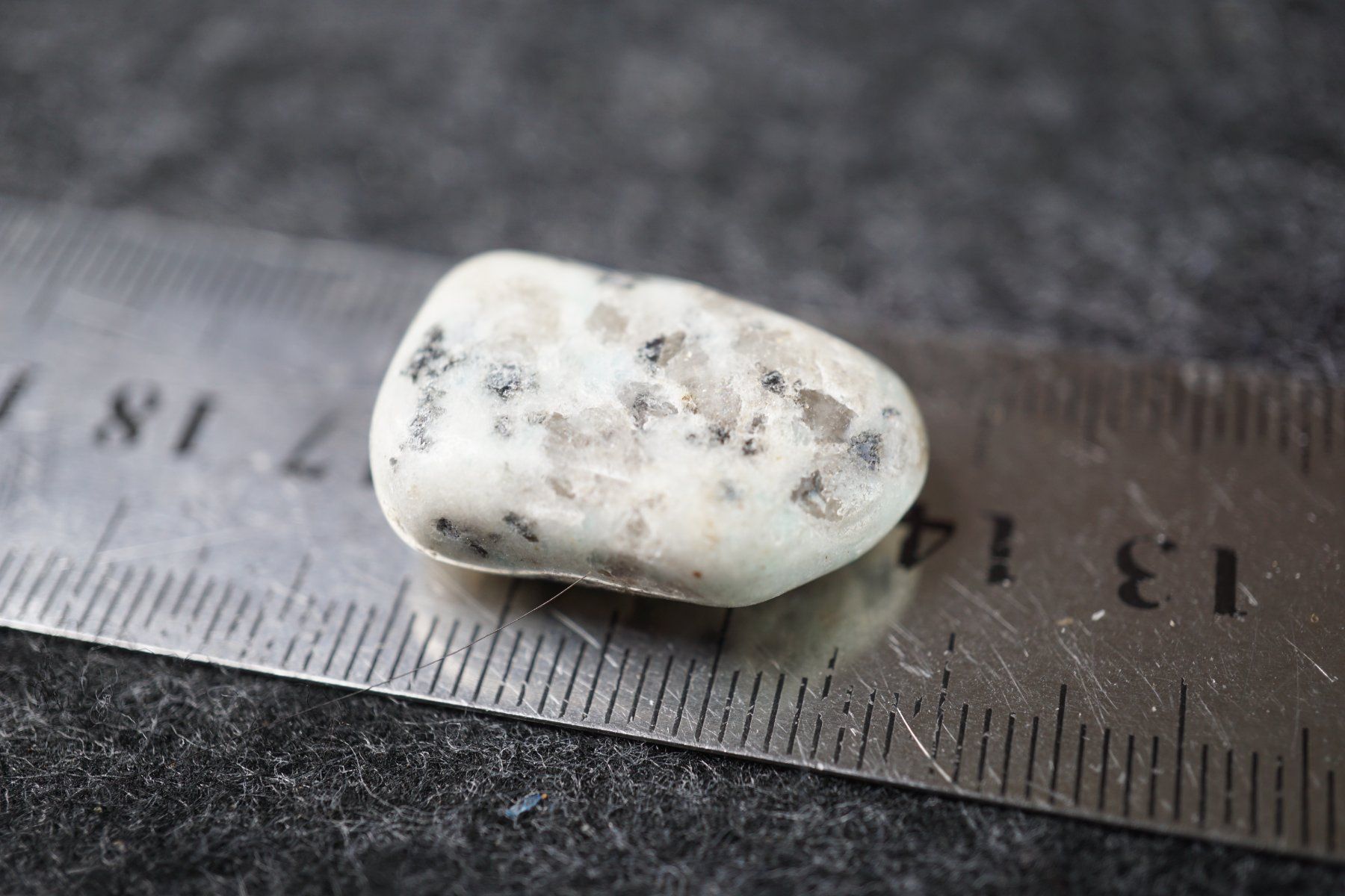 Mineralien & Heilsteine: Kiwi Stone  Trommelstein  ab 1.- – Neu und originalverpackt aus Eschenbach SG von  5