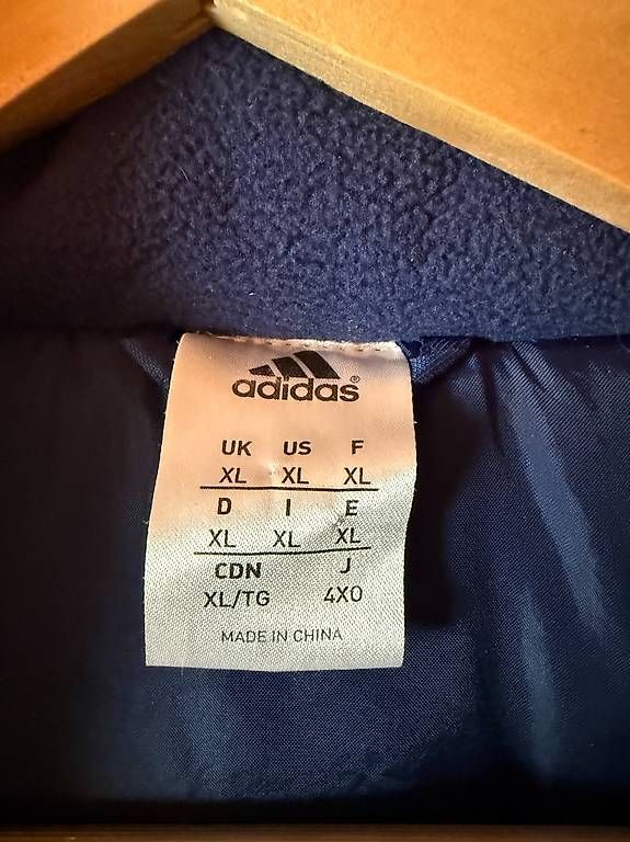 Adidas Jacken: Veste hiver ADIDAS longue – Gebraucht aus Chambrelien von urb_ngr5 1