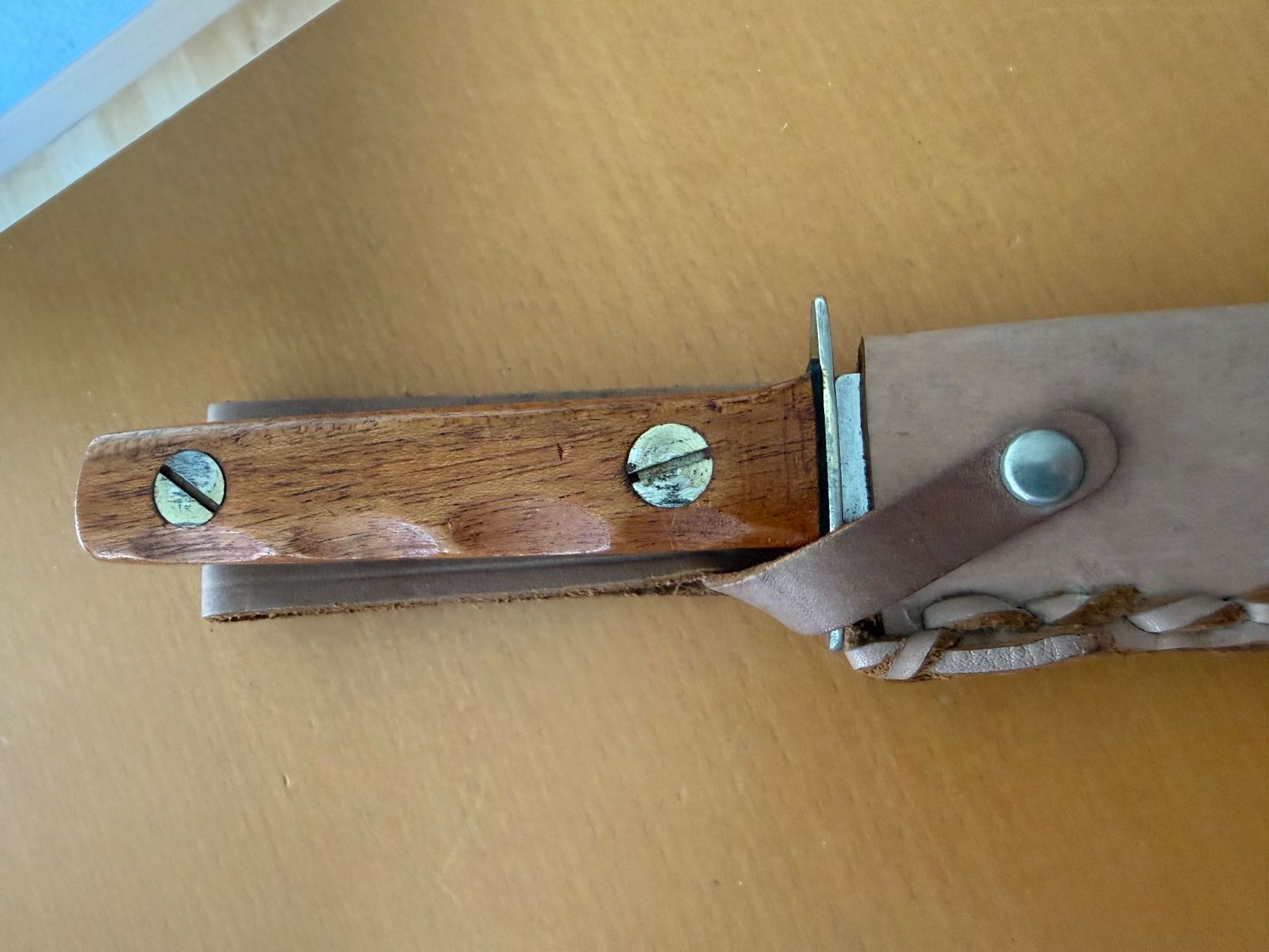 Zubehör: Bowie Messer, Holzgriff, Scheide Leder, Vintage – Gebraucht aus Fehraltorf von bruggin 1
