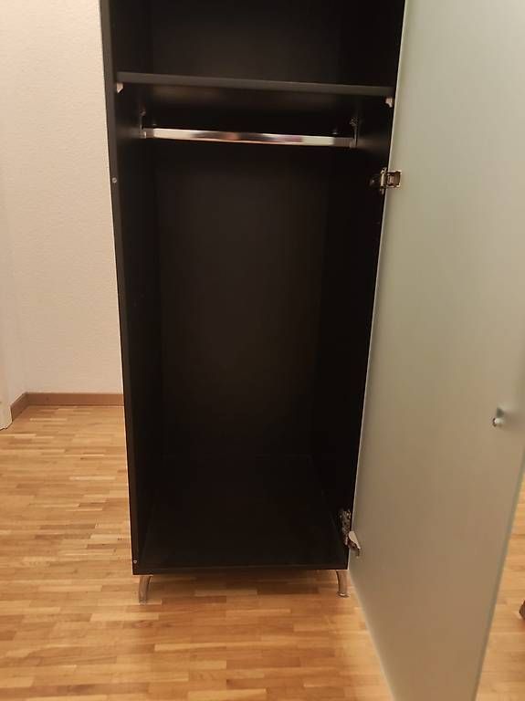 Armoires: Kleiderschrank – D'occasion à Ostermundigen par dsc_7mbw 2