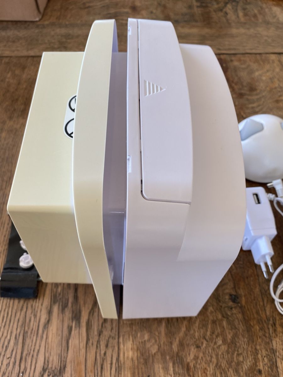 Chatières: SureFlap Microchip Cat Flap – D'occasion à Biel/Bienne par Al_Samba 5