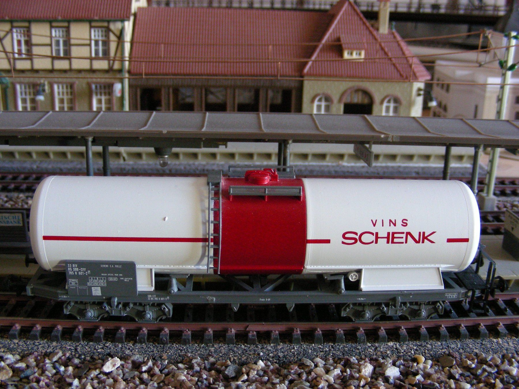 Märklin Modelleisenbahnen: Märklin wagon citerne vin Schenk – Gebraucht aus Villars-Burquin von Rodjeurs