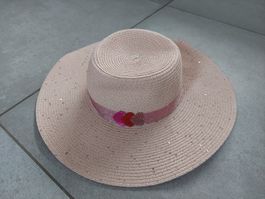 très joli chapeau Catimini, neuf