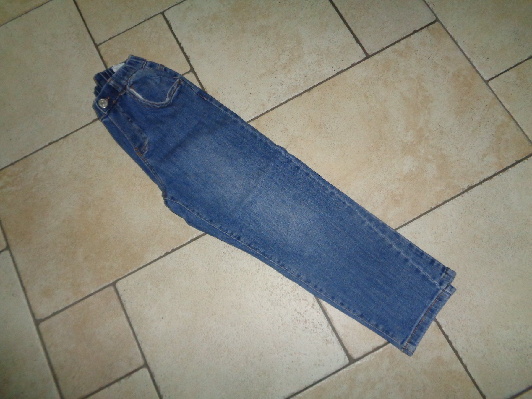 Zara Pantaloni: Hose  Zara  Grösse 134 – Usato da Kreuzlingen venduto da Robi-2003 4