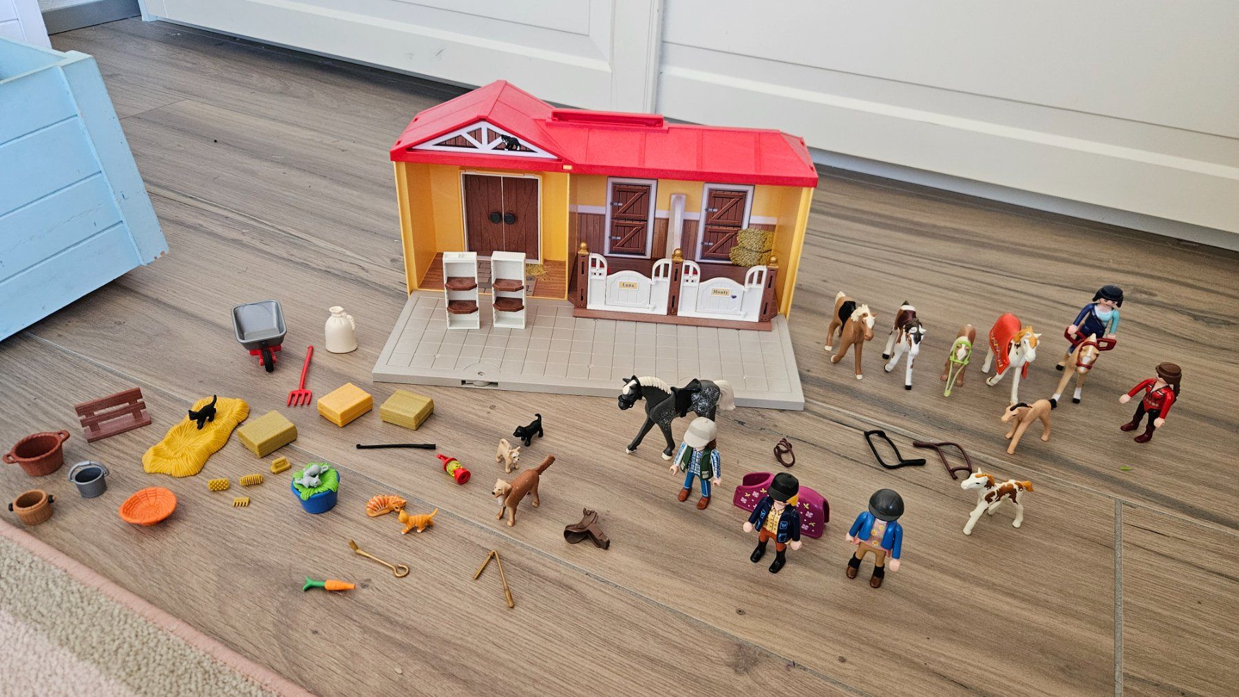 Playmobil Jouets: Playmobil Pferdestall – D'occasion à Horgen par Super_mario
