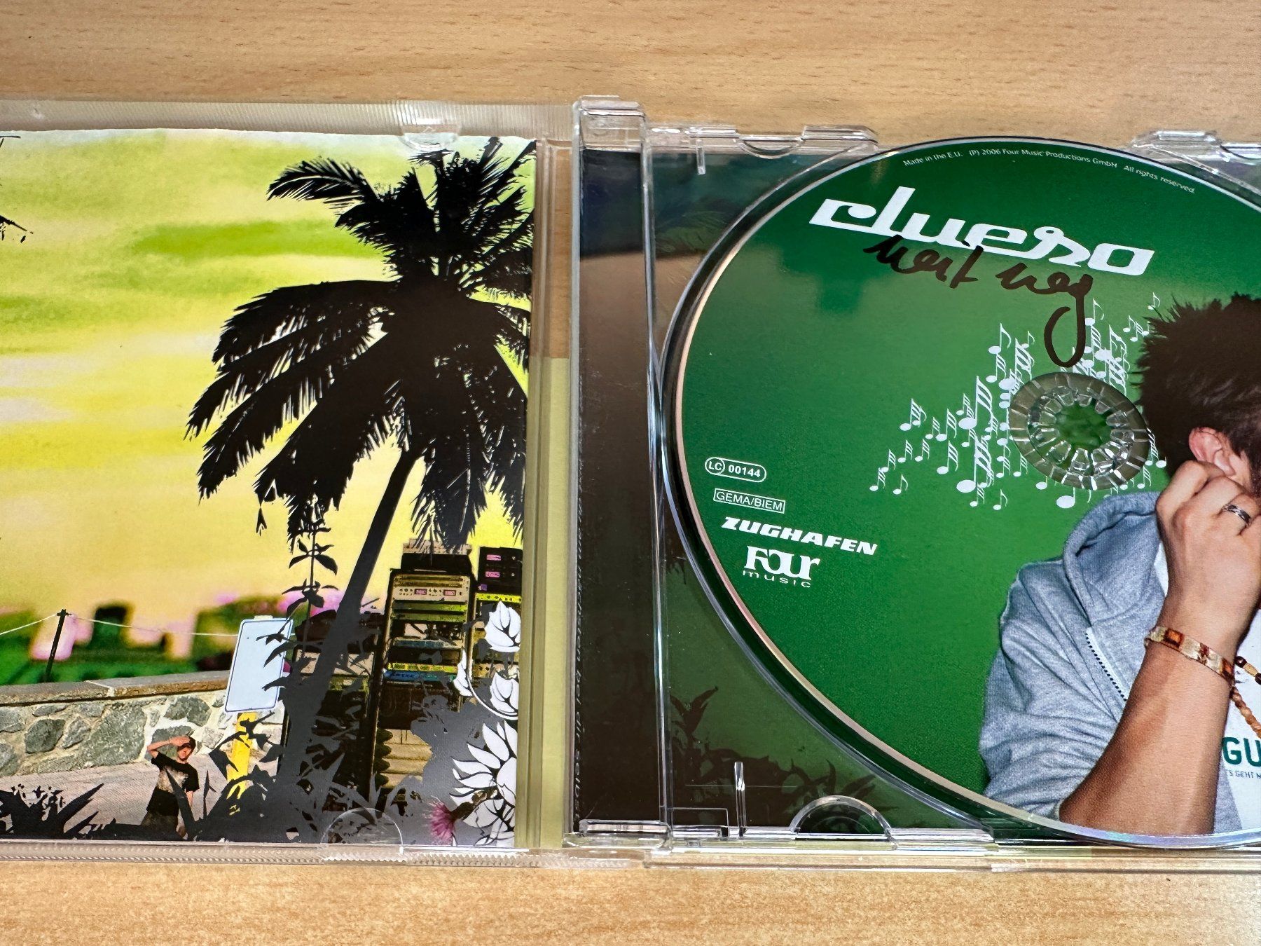 CD: D8 Clueso – Weit Weg – Usato da Rikon im Tösstal venduto da Alpenmutz 2