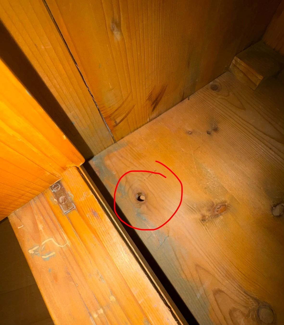 Armadi: Kleiderschrank aus Holz – Usato da Dietikon venduto da YviG 5