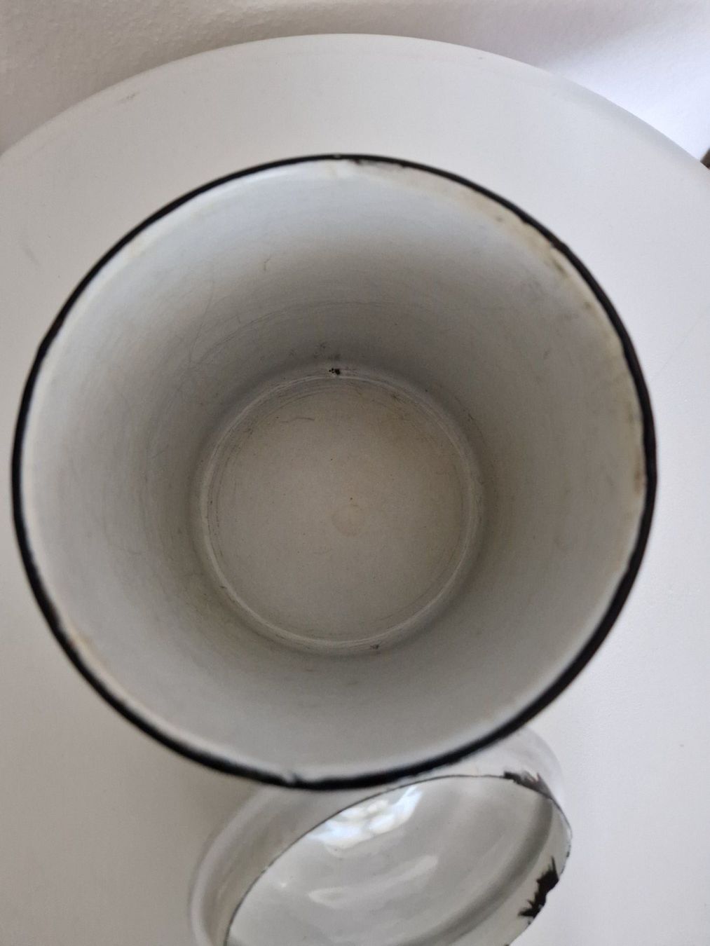 Tutte le decorazioni: Email-Dose mit Deckel weiss 'Café' – Usato da Bern venduto da Antikbatik 1