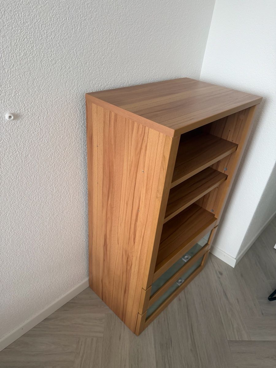 Büffets: Multimedia-Möbel mit Milchglas-Schubladen – Gebraucht aus Uster von ped_5hpw 1