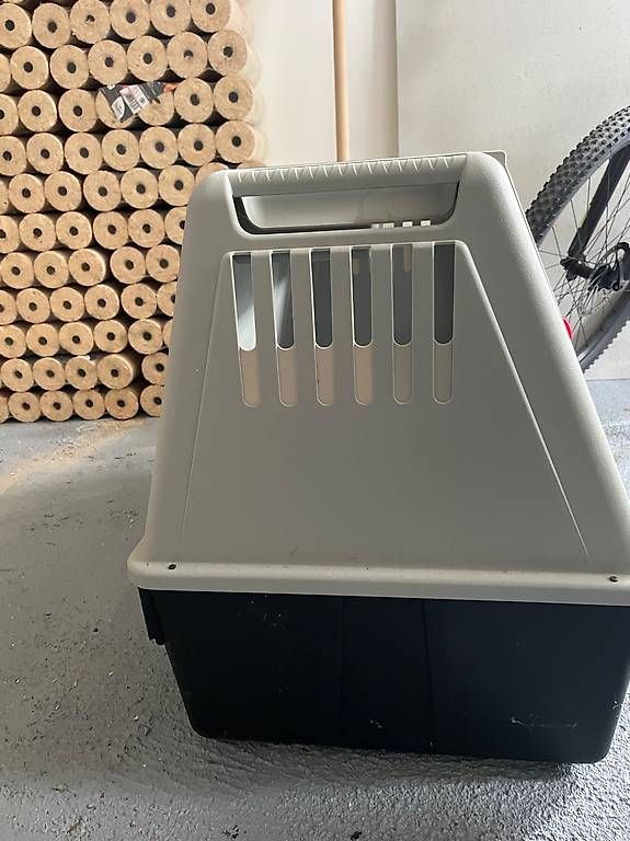 Cages, transport & sécurité: Hundebox 70x64x50 – D'occasion à Bachenbülach par Mapm 3