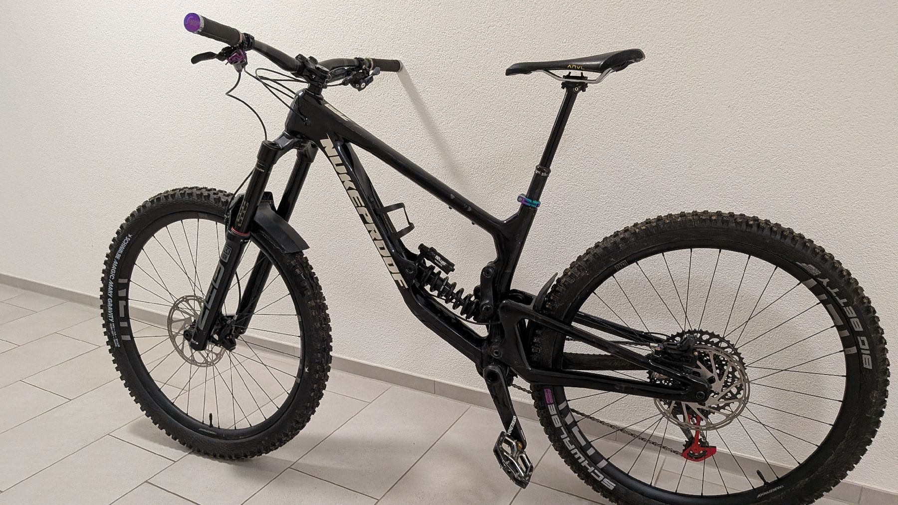 Velos: Nukeproof Giga 290 RS Coil - Grösse M - JG 23 – Gebraucht aus Interlaken von Yeti_ 1