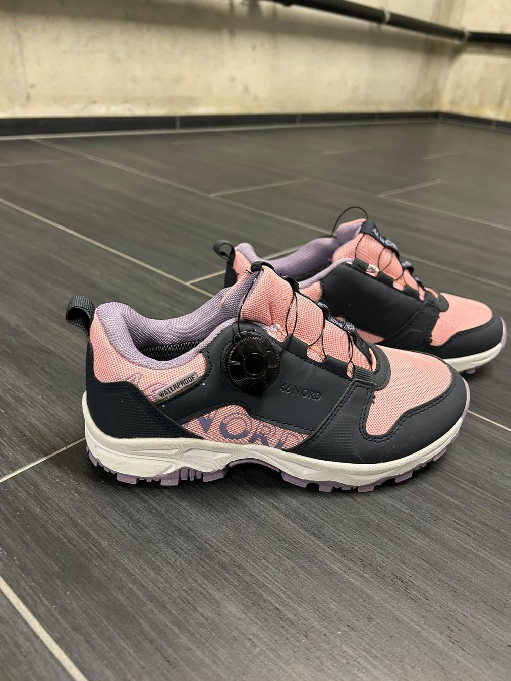 Scarpe per ragazze: Trackingschuhe – Nuovo (secondo la descrizione) da St. Margrethen SG venduto da Buco1981 2