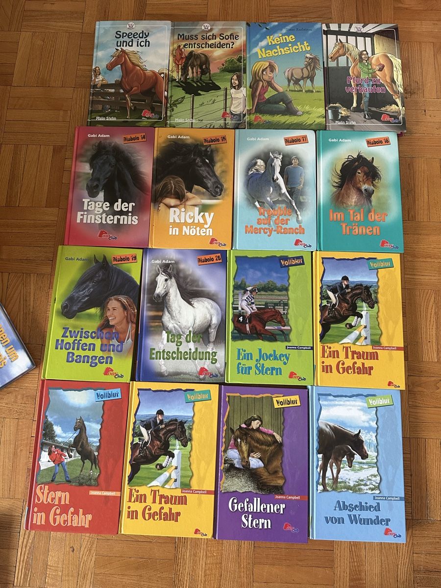 Bücher: PONY CLUB verschiedene Titel – Gebraucht aus Uster von bek_v2ct