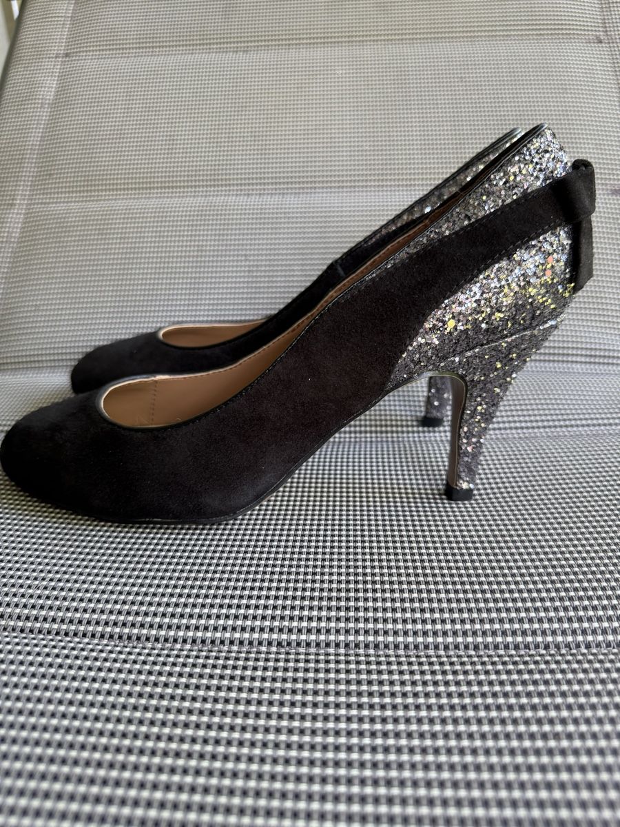 Nafnaf Damenschuhe: Pumps Nafnaf Grösse 40 – Gebraucht aus Elgg von dan_f8gv