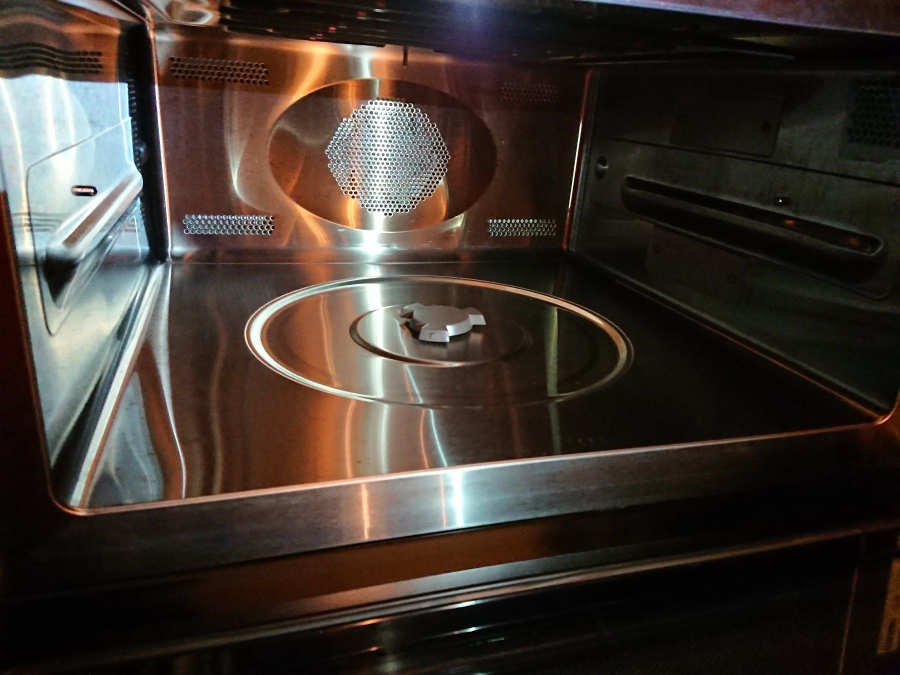 Elettrodomestici da cucina: Backofen - Mikrowelle Combi – Usato da Büren an der Aare venduto da creazioneshop 6