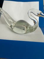 Antike Schwanenfigur aus Glas