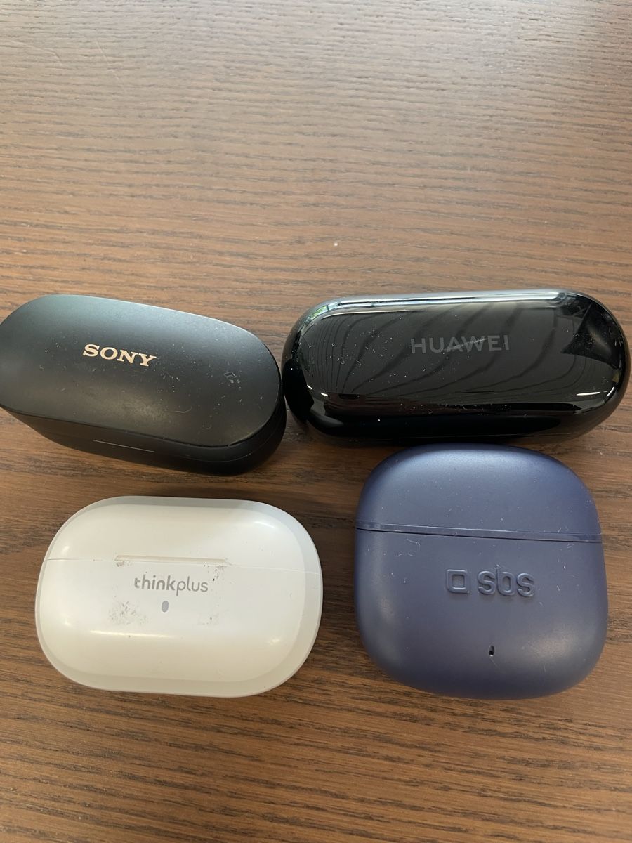 Sony Kopfhörer: Bluetooth Kopfhörer alle ungetestet – Defekt aus Näfels von NOXION