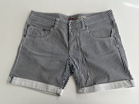 Jeans Shorts gestreift, Gr. L - neuwertig