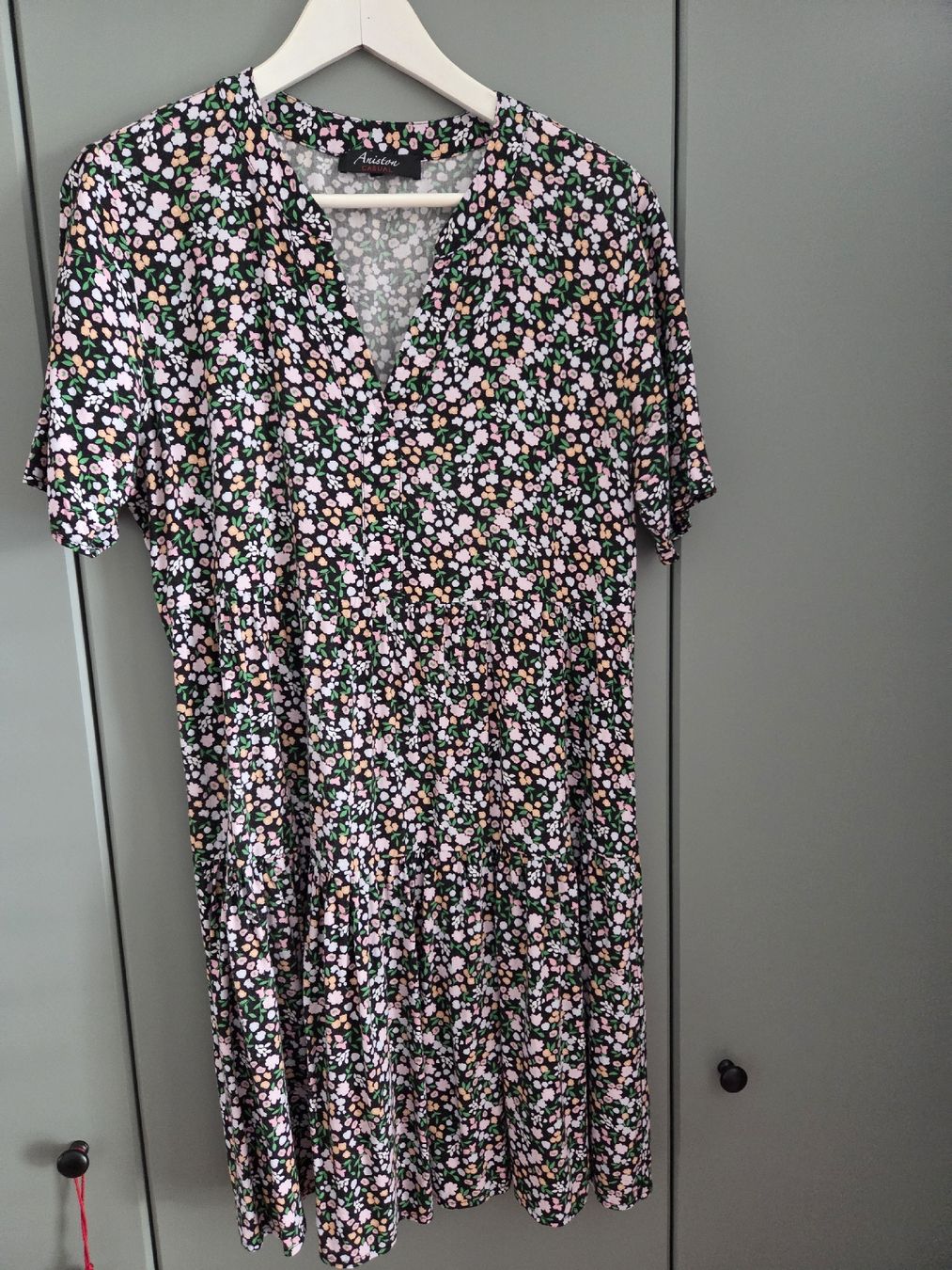 Kleider: Luftiges Sommerkleid GrL – Gebraucht aus Wettingen von Arpad04