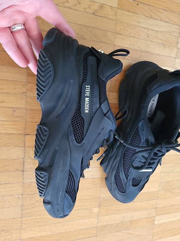 Chaussures femmes: Steve Madden Sneaker Gr.40 – D'occasion à Oberaach par Svea11 2