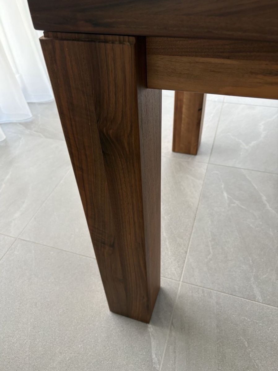 Tische: Nussbaum Massivholz Tisch – Gebraucht aus Nunningen von jau_42 2