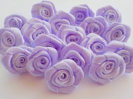 10 roses en satin LILA 20mm