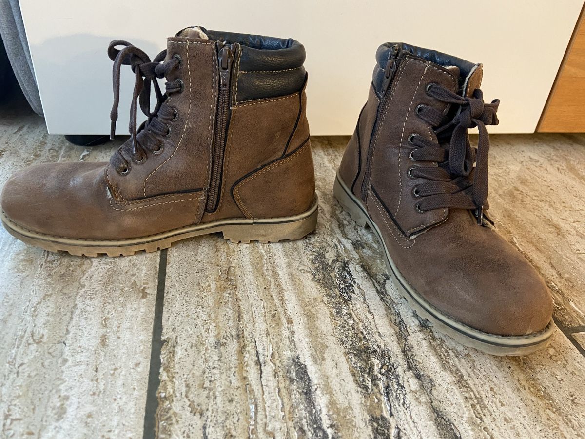 Tom Tailor Schuhe für Jungen: Tom Tailor Winterschuhe Grösse 39 – Gebraucht aus Nürensdorf von Yellowstone09 3