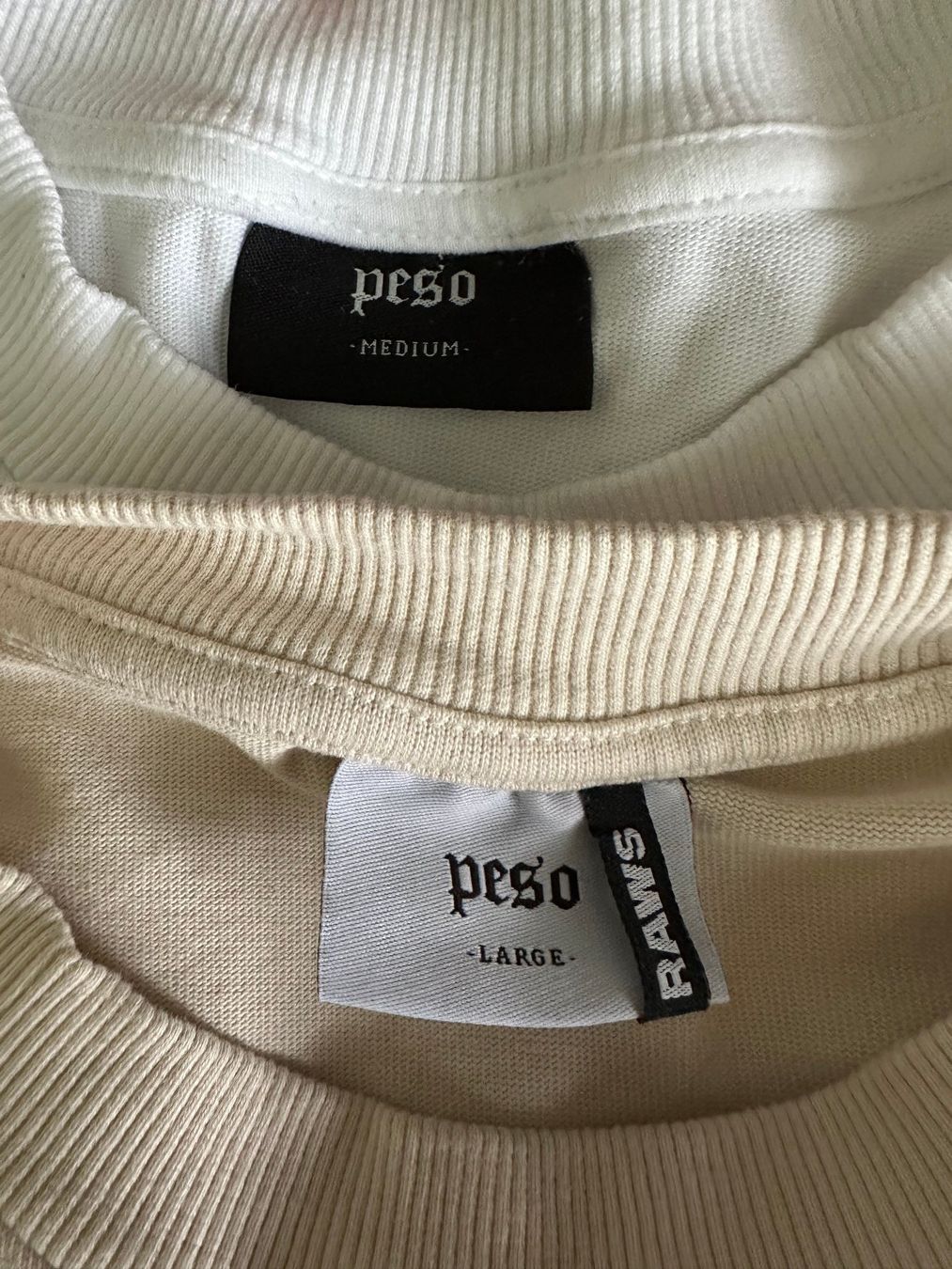 Pesoclo T-shirt: 2 x Peso Shirt | Personal & Raw Collection – Usato da Fehraltorf venduto da essah4life 2
