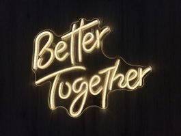 Leuchtschrift „Better Together“