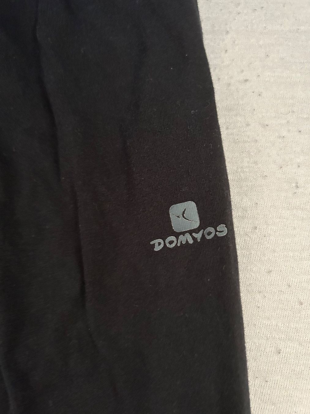 Pantaloni: Jogging domyos L – Usato da Reconvilier venduto da Panda90 1