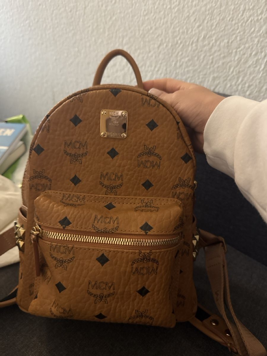 Mcm Rucksäcke: Rucksack MCM Mini Cognac mit Nieten – Neu (gemäss Beschreibung) aus Aarau von axsps