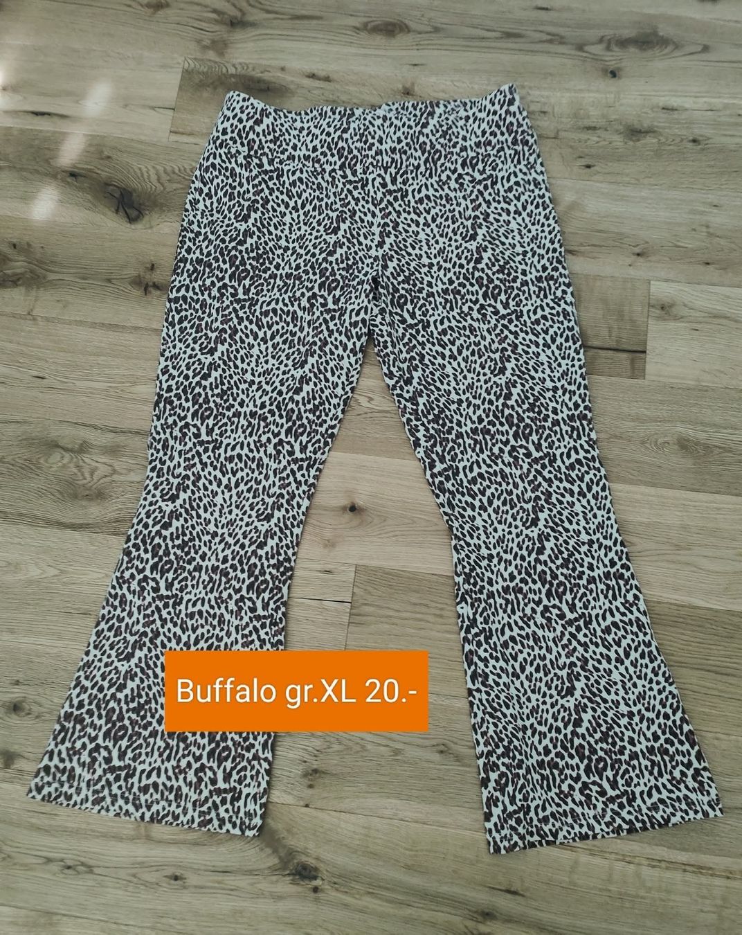 Pantaloni: Buffalo Hose gr.xl – Usato da Beromünster venduto da aniram90