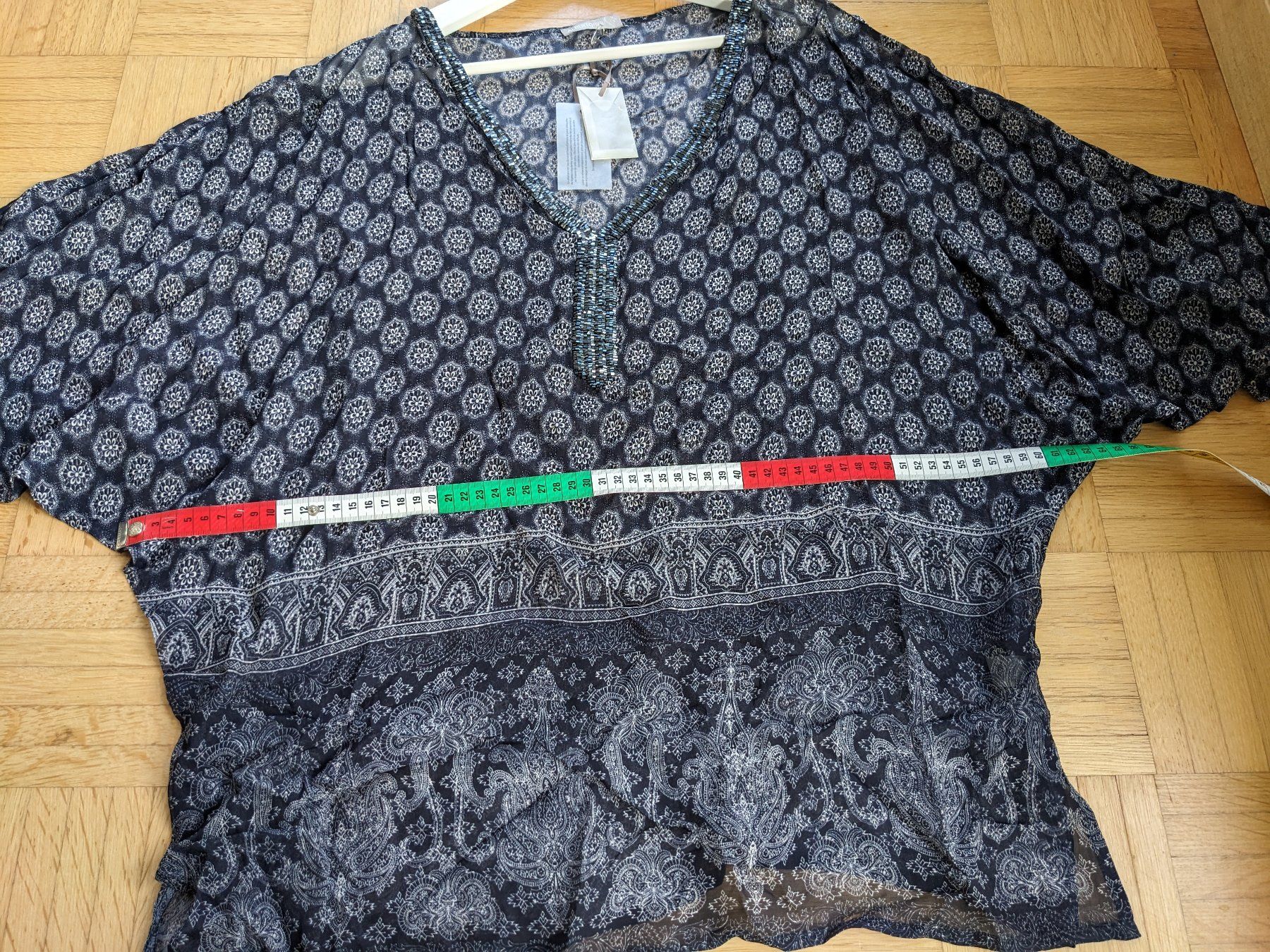 Camicette: Alberto Bini Bluse mit Rocailleperlen 1size – Usato da Lengnau AG venduto da Nathi88 5