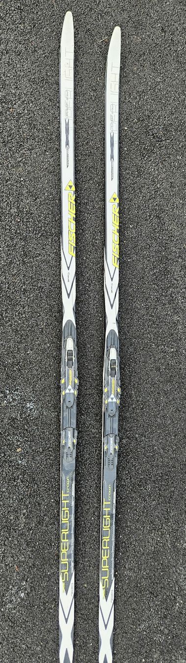 Fischer Sci: Fischer Superlight Crown XC Skis - Ready for Winter Fun! – Usato da Horw venduto da ulliulli01 1